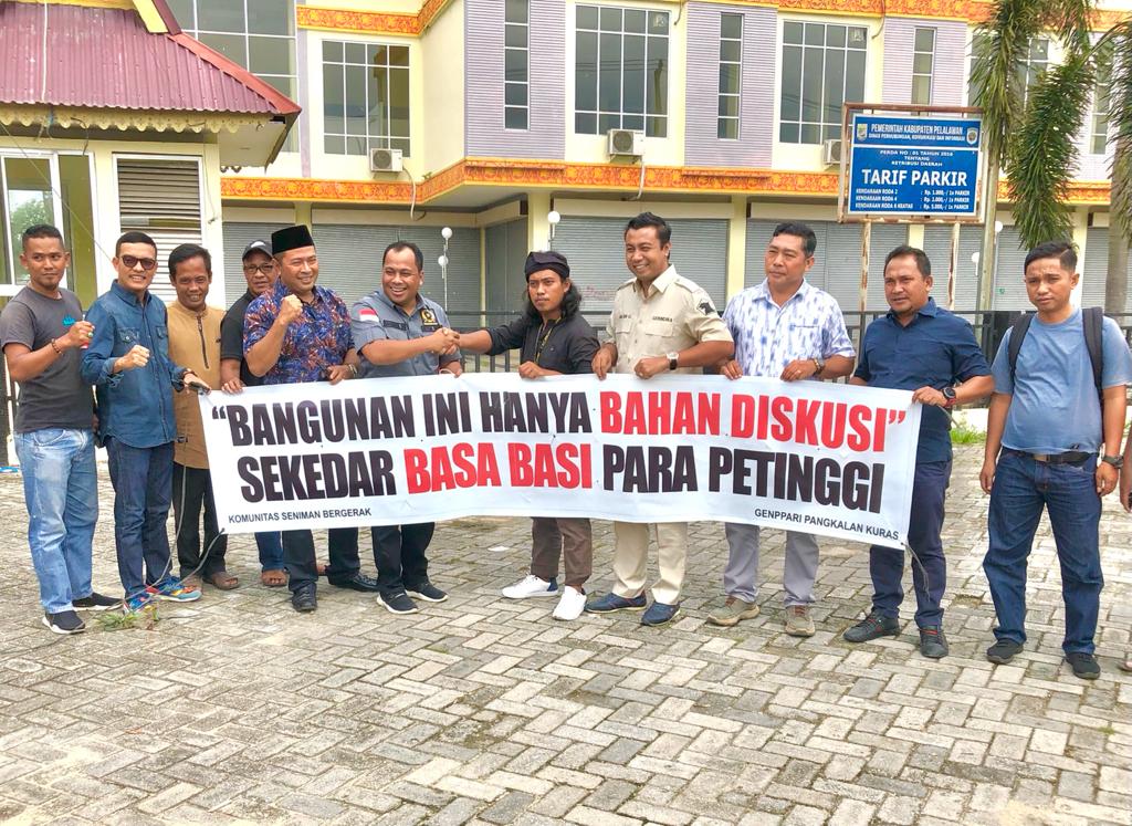 Masyarakat Sorek Satu Geram Gegara Spanduk Protes Pasar Modern Dicopot